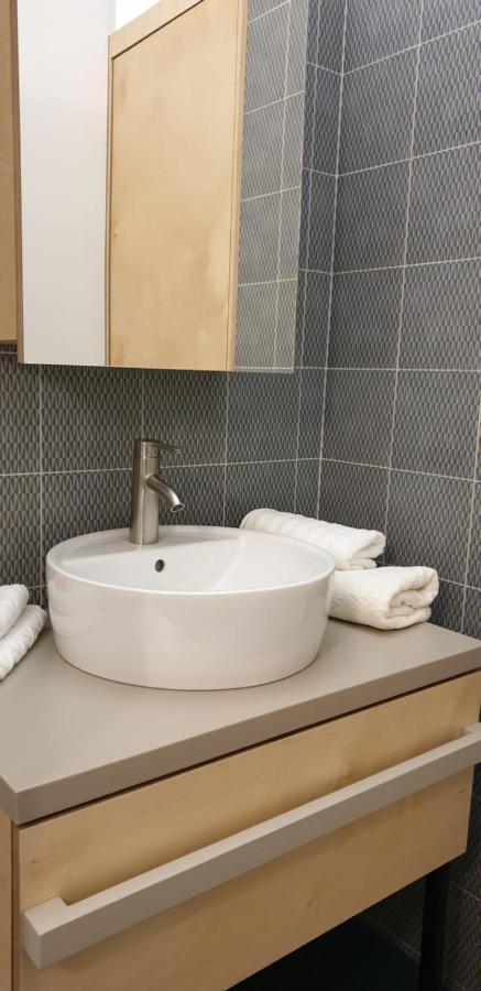 Genius Guest Unique Banovci Apartment Esterno foto
